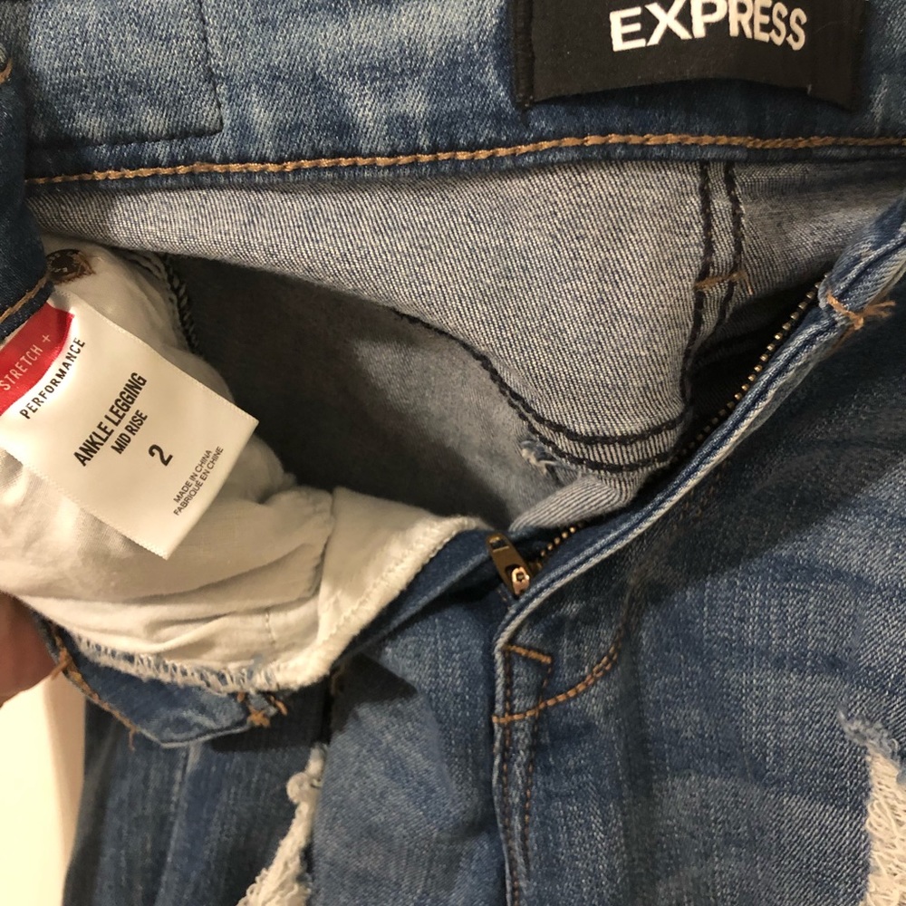 Express Distressed, Stretch/Ankle Cropped Jeans - image 3